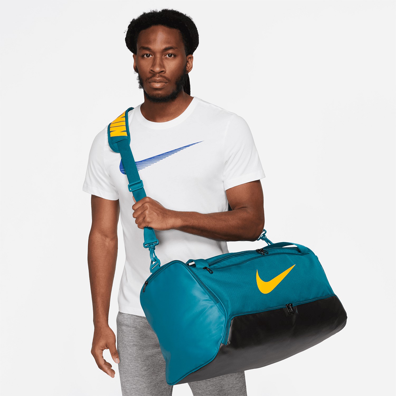 Nike Brasilia 9.5 Training Duffel Bag | Bags | Stirling Sports