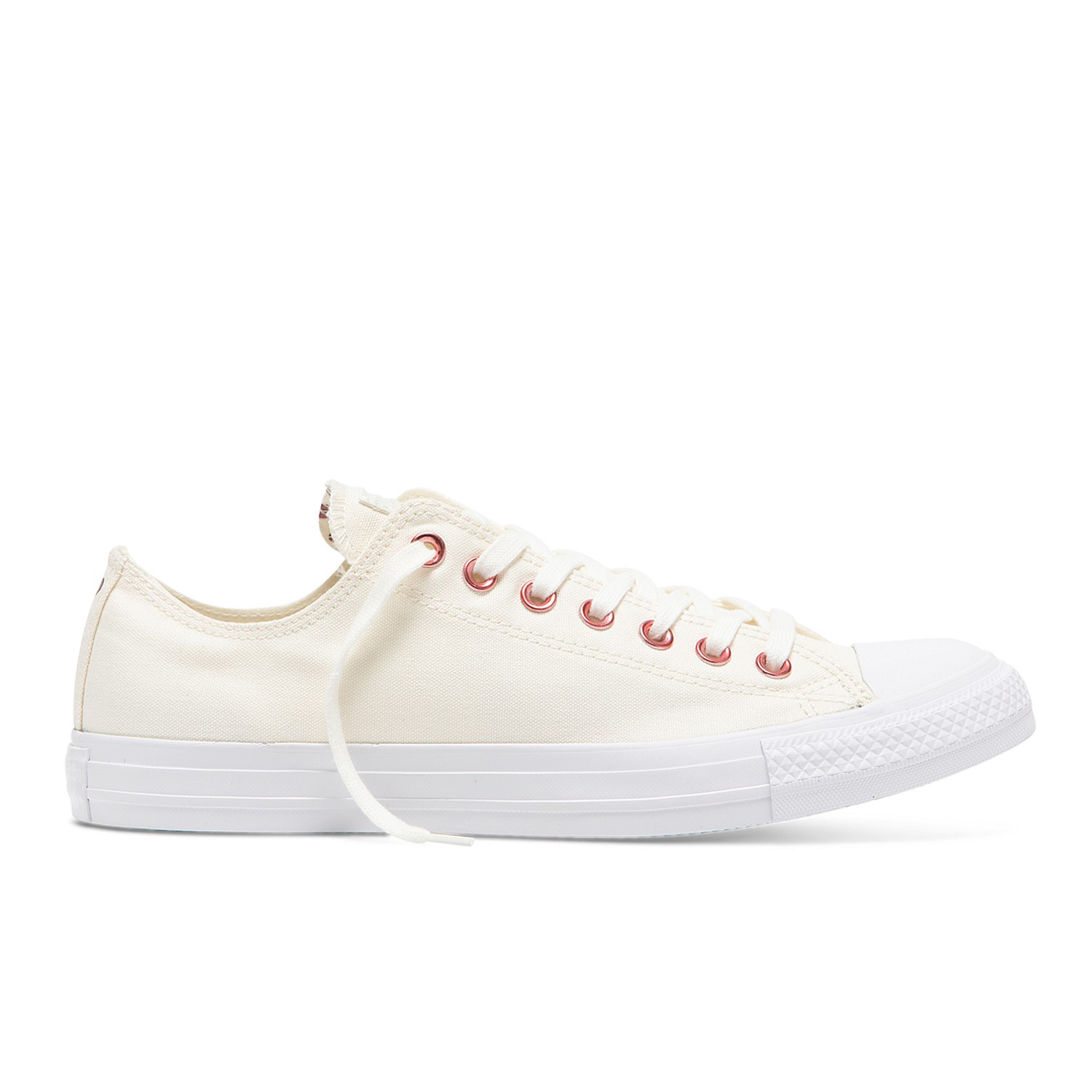 converse with heart low top