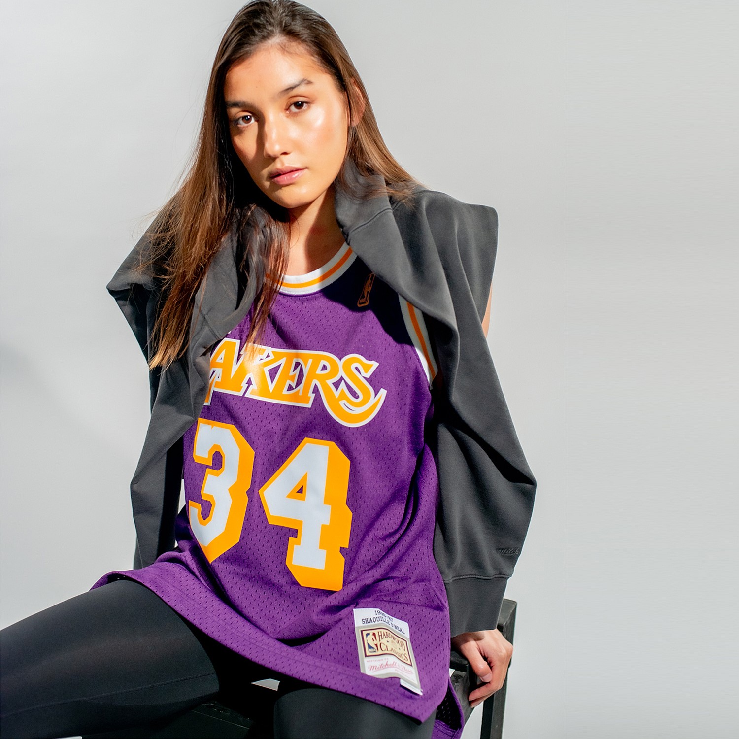 lakers jersey over hoodie
