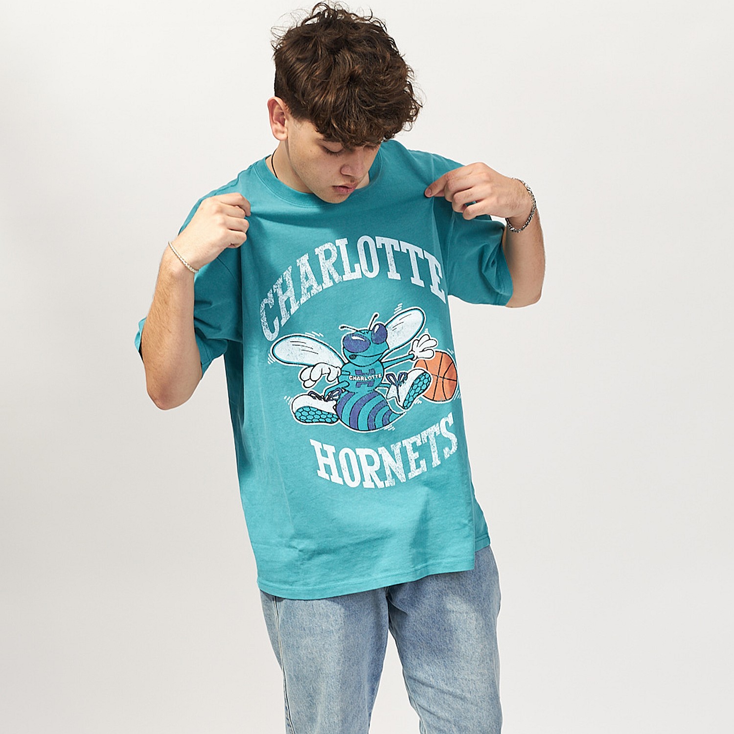 charlotte hornets graphic tee