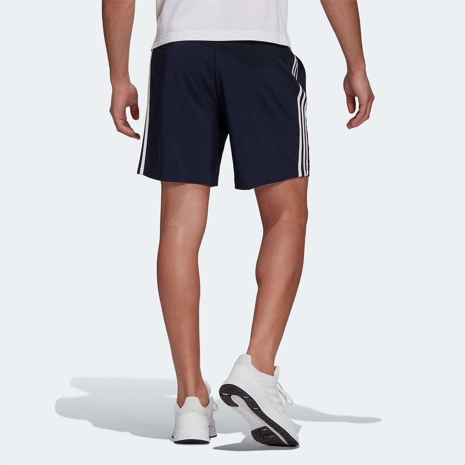 Aeroready Essentials Chelsea 3-Stripes Shorts | Sportshorts